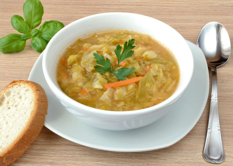 Вегетарианский капустный суп