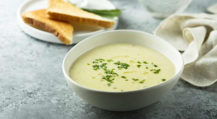 Суп с луком-пореем и сыром