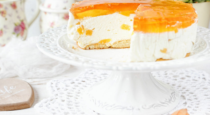 Персиково-желейный торт