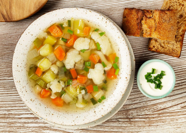 Овощной суп с картофелем