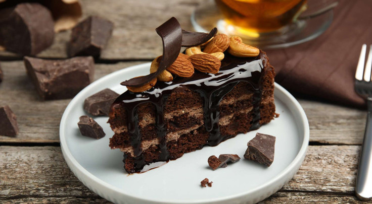 Шоколадный ореховый торт