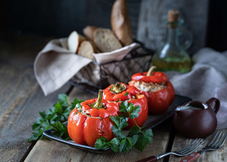 Перцы, фаршированные мясным фаршем и грибами