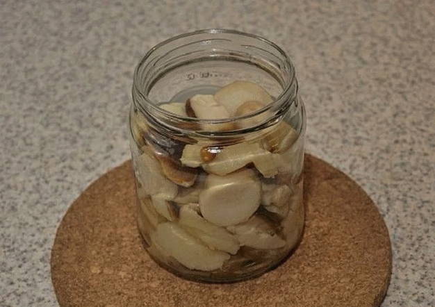 Как мариновать грибы на зиму в банках: простые рецепты с фото пошагово